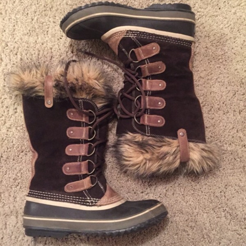 Brown Sorel boots